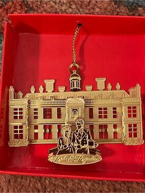 Jane Austen Pride & Prejudice Brass Ornament Charleston Mint New Mr Darcy NIB